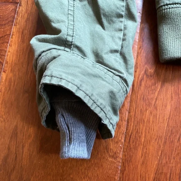 Green hooded Hollister jacket - Picture 2 of 5